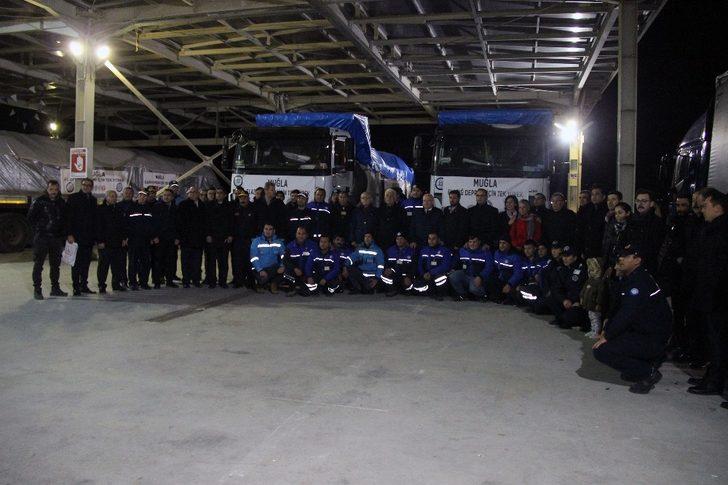 Muğla’dan Elazığ’a 9 Tır yardım G3