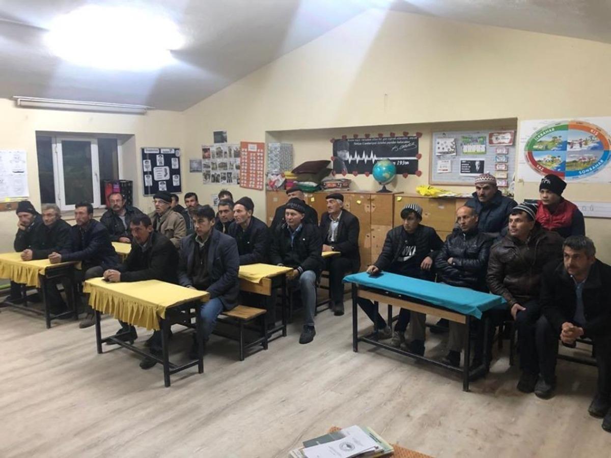 Altıntaş&rsquo;ta bilin&ccedil;li tarım ve hayvancılık eğitimi