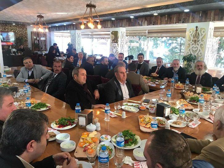 Van kültür ve dayanışma vakfı yönetiminin Erciş ziyareti G3