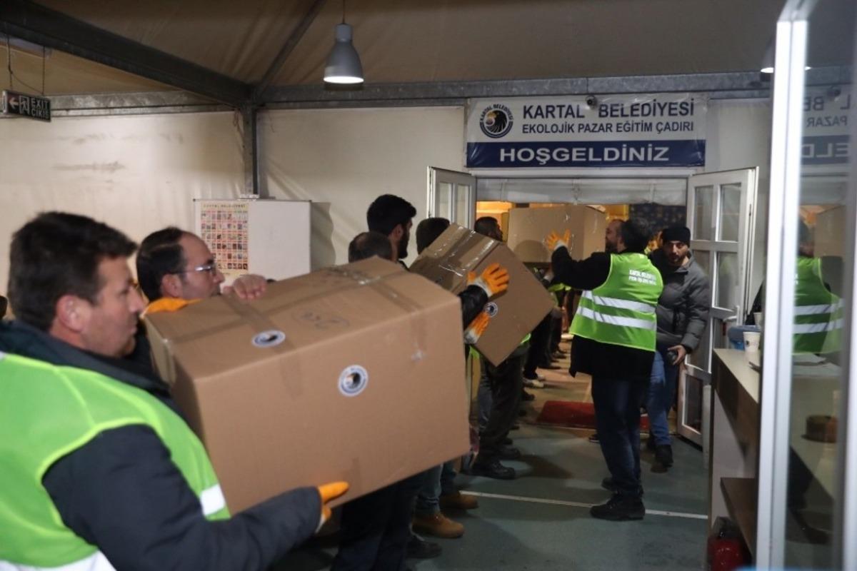 Kartal&rsquo;dan Elazığ&rsquo;a yardım tırı yola &ccedil;ıktı