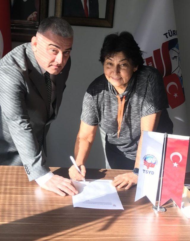 TSYD-Seyhan Belediyesi sponsorluk anlaşması imzaladı