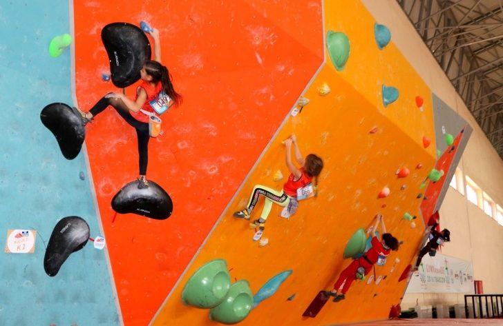 Spor Tırmanış Boulder/Hız 1. Bölge Şampiyonası tamamlandı G2