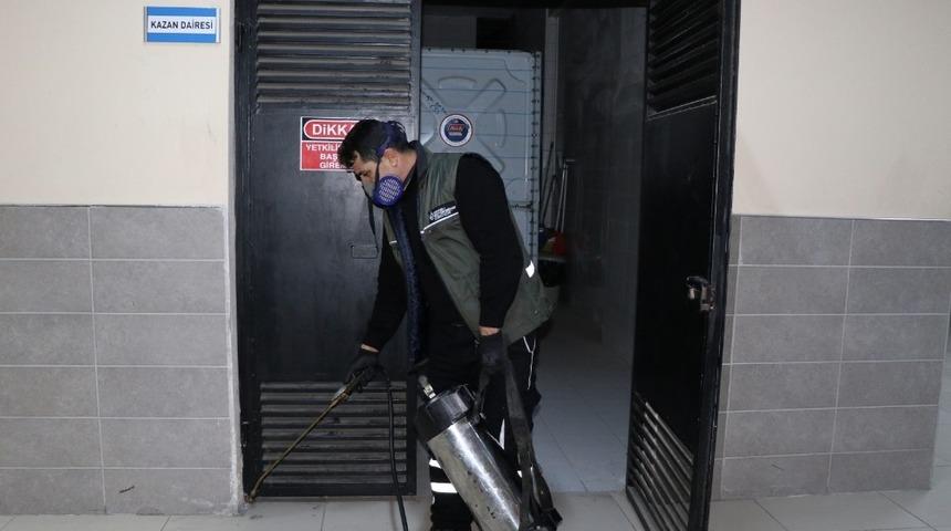 Yarıyıl tatilinde 668 okul ila&ccedil;landı