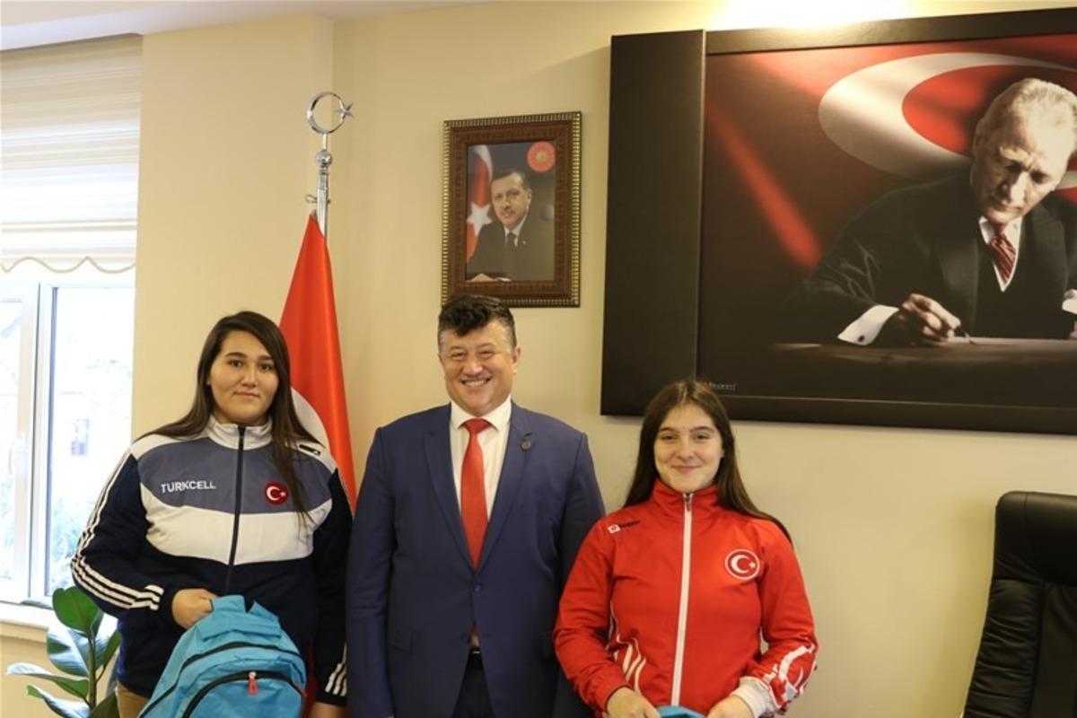 Halter Şampiyonlarından İl M&uuml;d&uuml;r&uuml; Fillik&ccedil;ioğlu&rsquo;na ziyaret