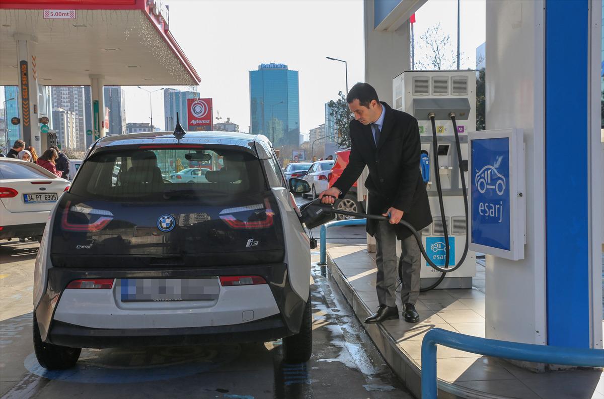 Yakıt maliyetini y&uuml;zde 80 azaltıyor! Elektrikli ara&ccedil;larda  100 kilometrelik bir dolum 6-7 lira