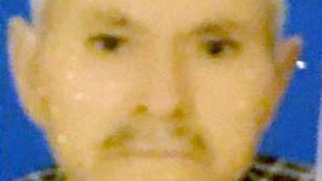 2 katlı evinin çatısından düşüp öldü