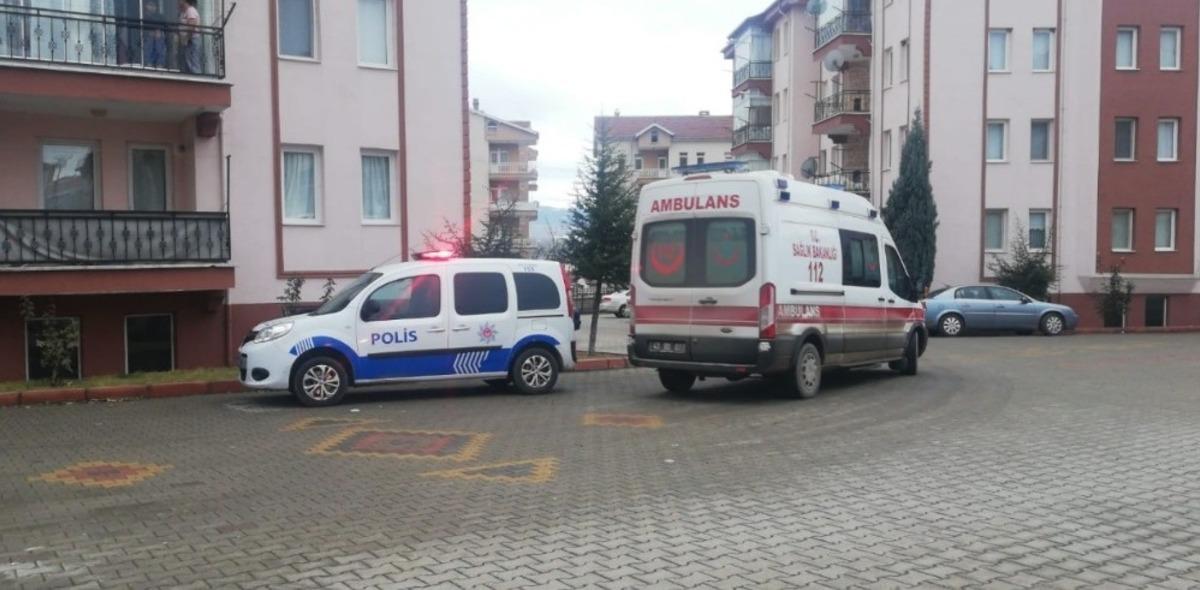 Tavşanlı&rsquo;da site i&ccedil;erisinde yangın b&uuml;y&uuml;meden s&ouml;nd&uuml;r&uuml;ld&uuml;