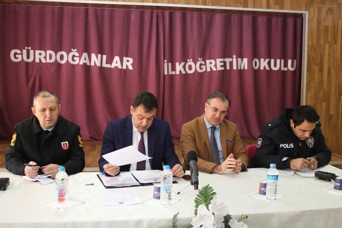 Hacılar&rsquo;da g&uuml;venlik ve muhtarlar toplantısı yapıldı