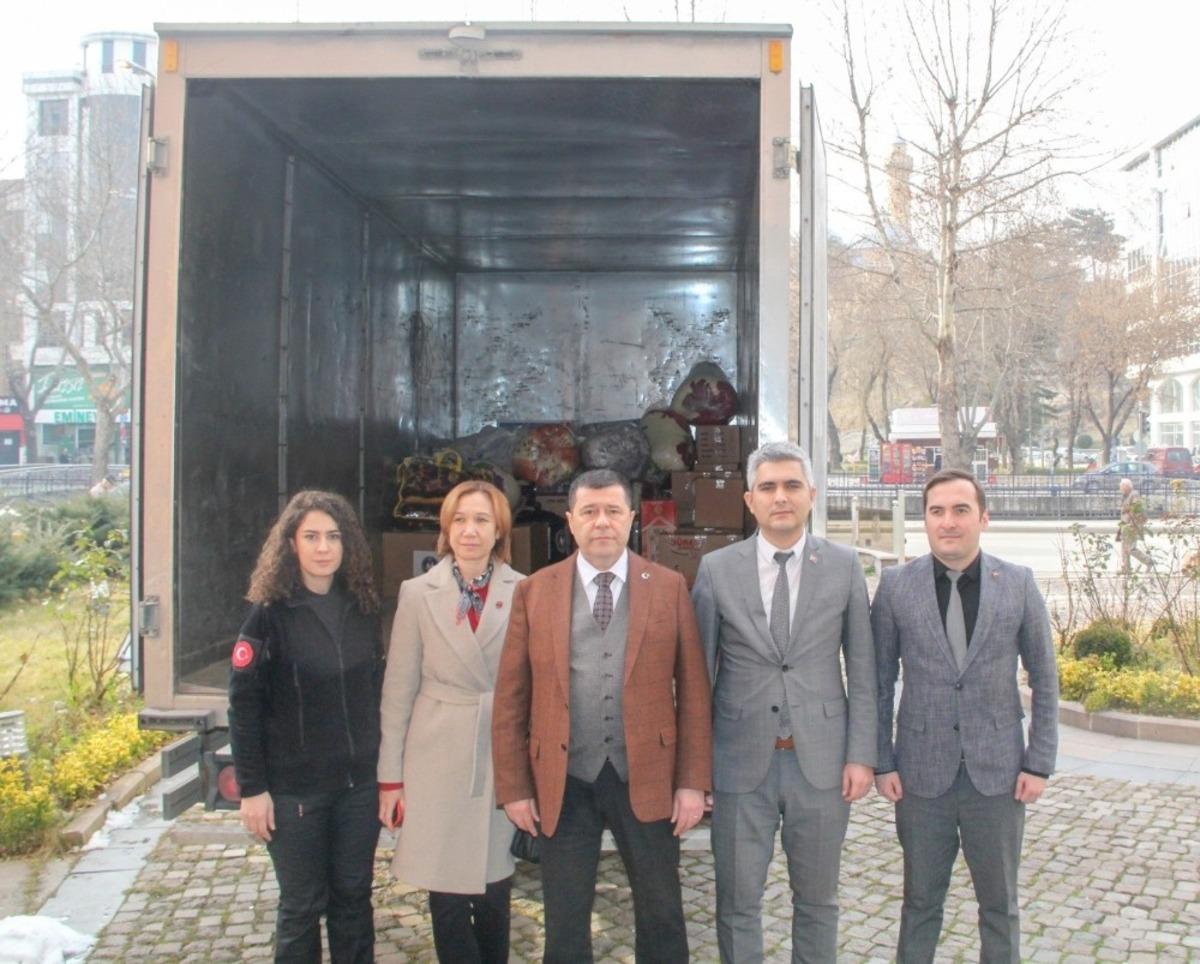 Emniyet M&uuml;d&uuml;rl&uuml;ğ&uuml; personeli, depremzedeler i&ccedil;in yardım topladı