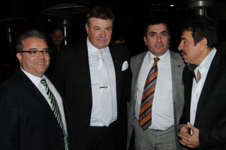 Ünlüler korosu bir arada sahnede G5