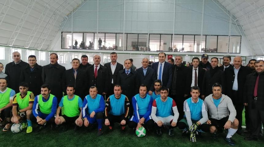 Başkan Ensari&rsquo;den &Ccedil;aldıran Spor&rsquo;a tebrik