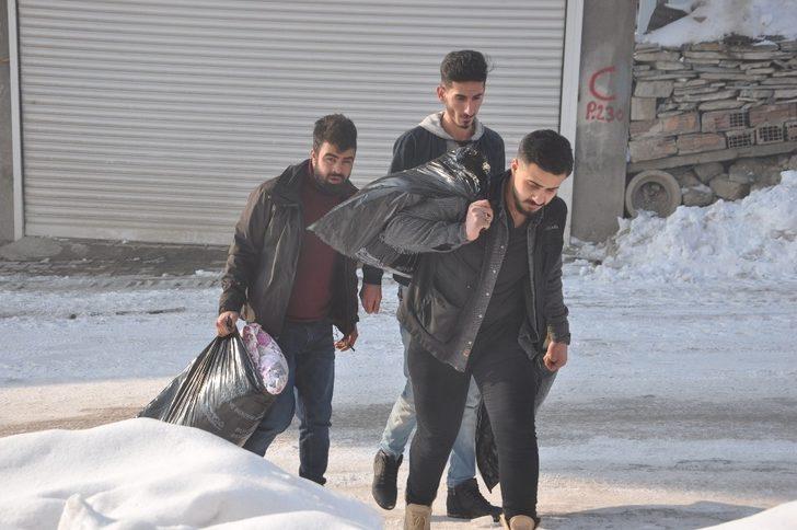 Yüksekovalı gençlerden Elazığ için seferberlik G5