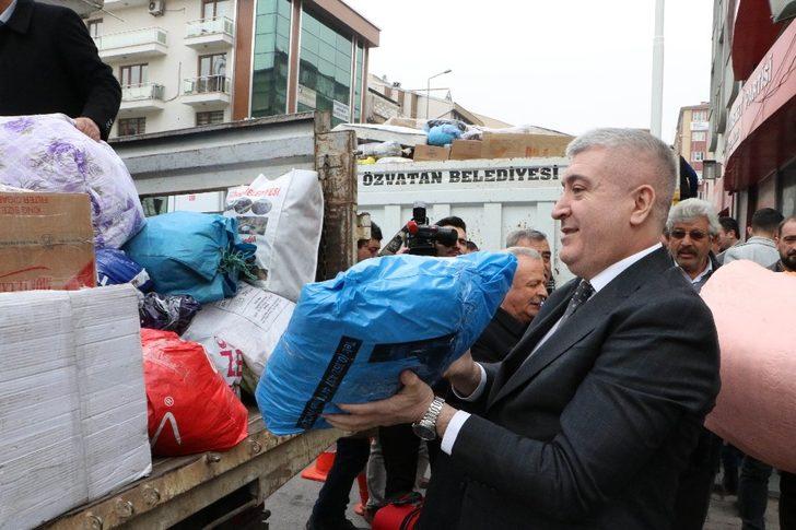 MHP Kayseri İl Başkanlığı’ndan deprem bölgelerine yardım eli G1