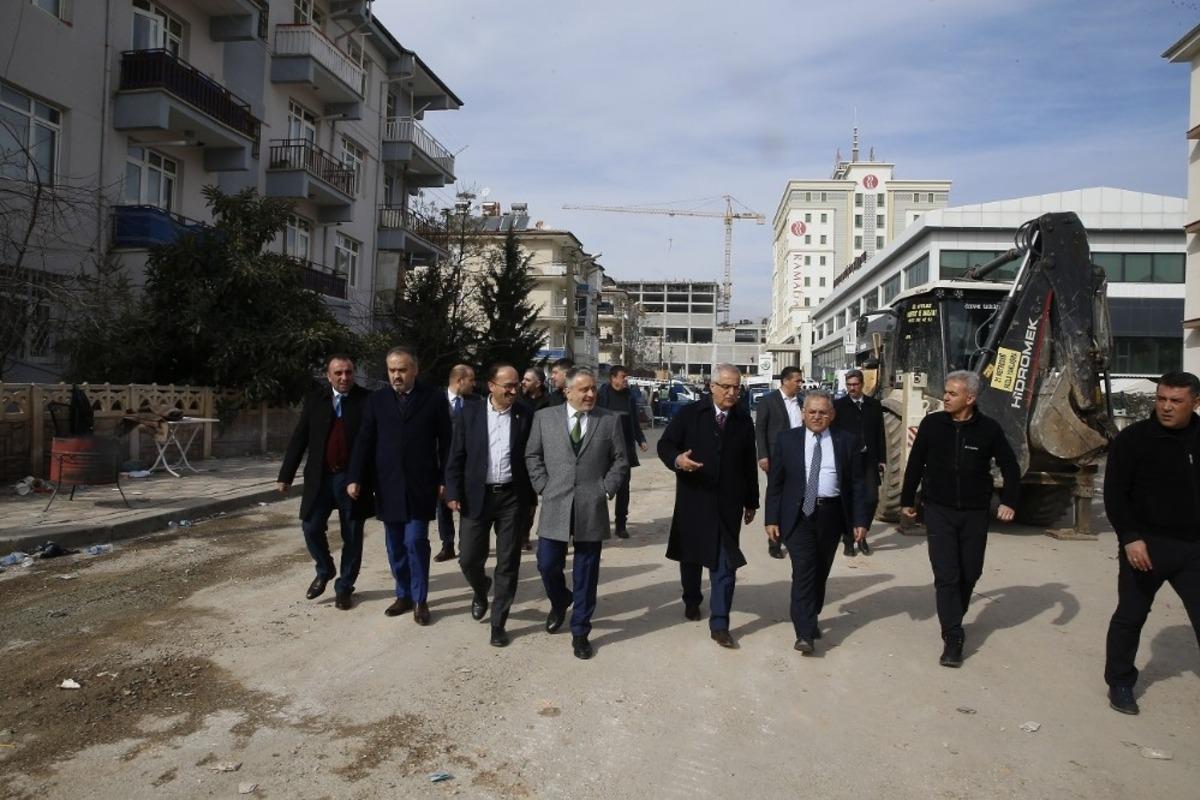 Başkan B&uuml;y&uuml;kkılı&ccedil; deprem b&ouml;lgesinde