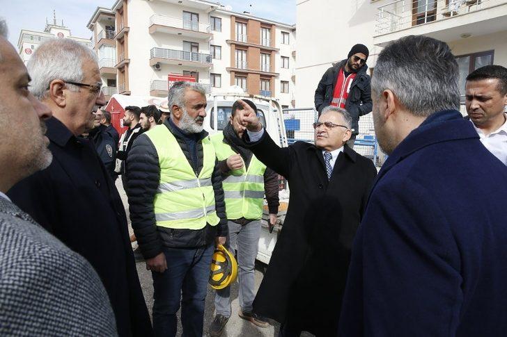 Başkan Büyükkılıç deprem bölgesinde G4