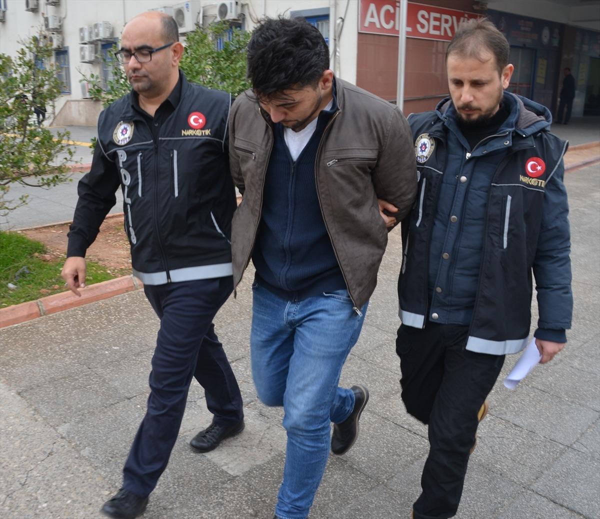 G&Uuml;NCELLEME - Uyuşturucu satıcısı zanlı, FET&Ouml; soruşturması kapsamında ihra&ccedil; edilen astsubay &ccedil;ıktı