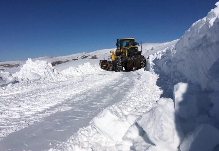 Van Büyükşehir Belediyesinden ‘karla mücadele’ açıklaması G1