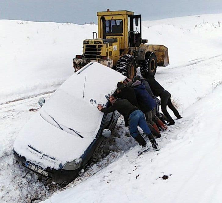 Van Büyükşehir Belediyesinden ‘karla mücadele’ açıklaması G3
