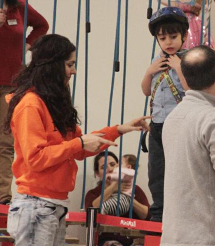 Bergüzar Korel'in yüzünü güldüren iltifat G3