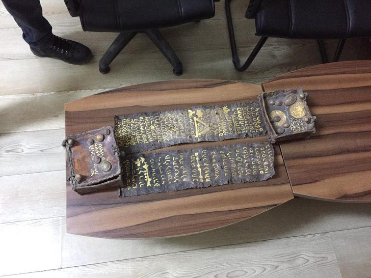 Bursa'da beş milyonluk Tevrat’ı satarken suçüstü yakalandı! Serbest kaldı G1