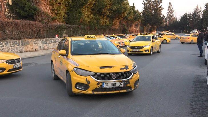 Görüntüler büyük tepki çekmişti! Yol kesip evrak kontrolü yapan taksici konuştu! G4