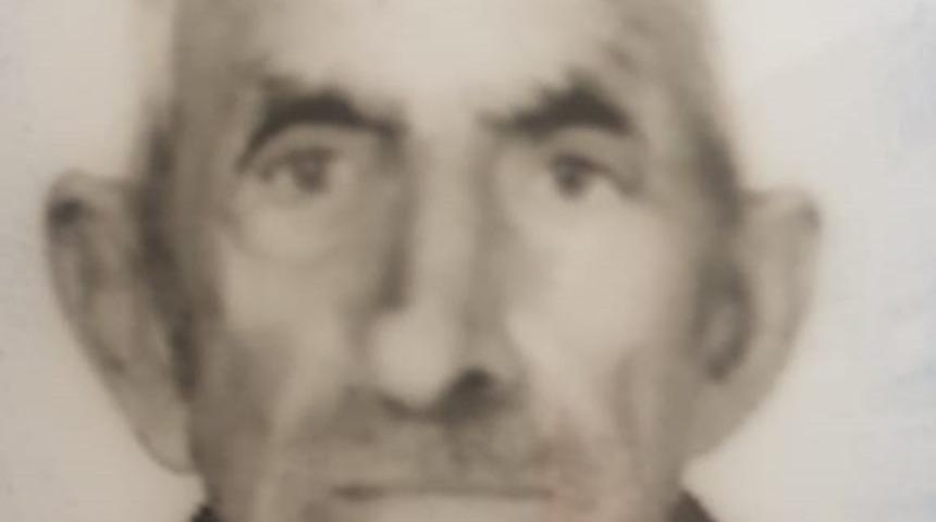 Emekli maaşını &ccedil;ekmek i&ccedil;in gittiği bankada yaşamını yitirdi