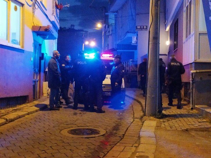 Denizli'de komşular arasında çöp kutusu kavgası! Bıçak ve sopalar havada uçuştu G1