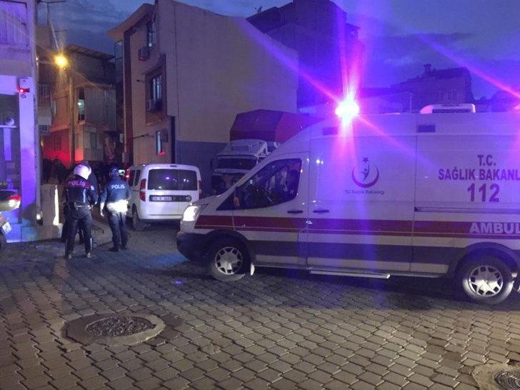 Denizli'de komşular arasında çöp kutusu kavgası! Bıçak ve sopalar havada uçuştu G3