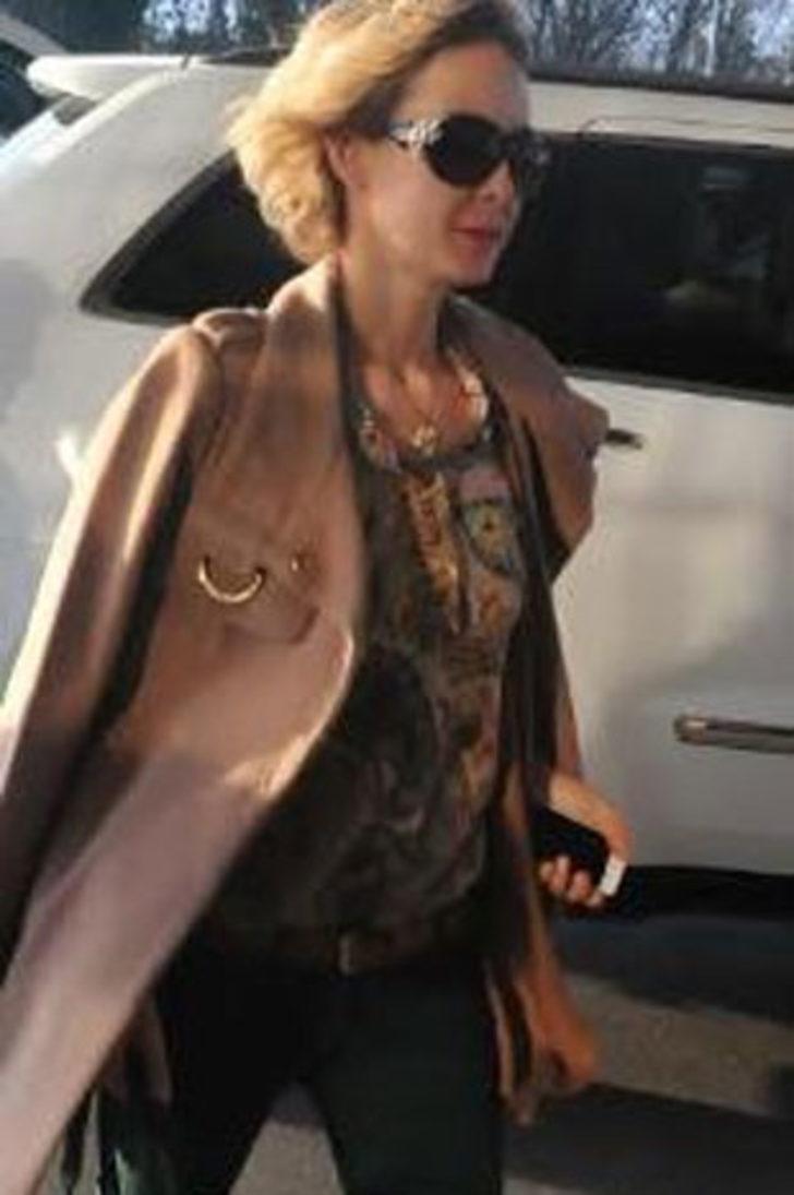 Demet Akalın'a hastane ziyaretleri G2