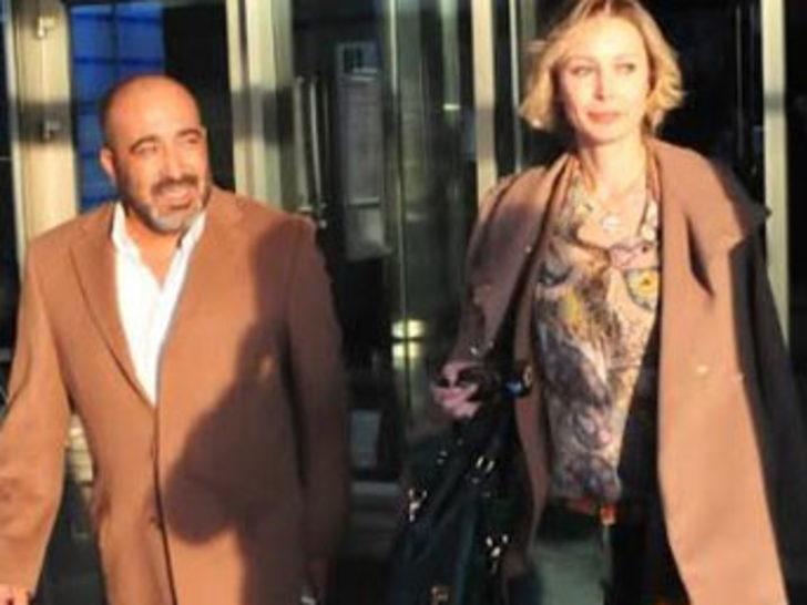 Demet Akalın'a hastane ziyaretleri G3