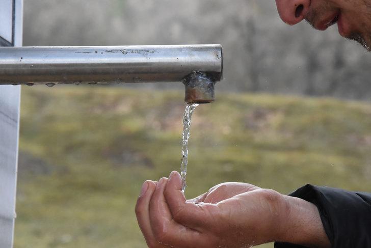 Bu çeşmeden maden suyu akıyor! G4