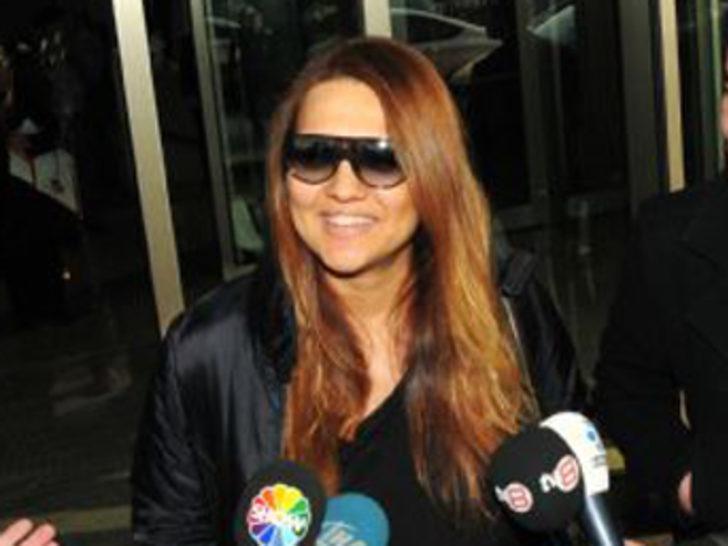 Demet Akalın taburcu oldu G2