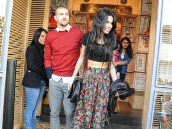 Caner ve Asena, Berkay'la karşılaşınca G1