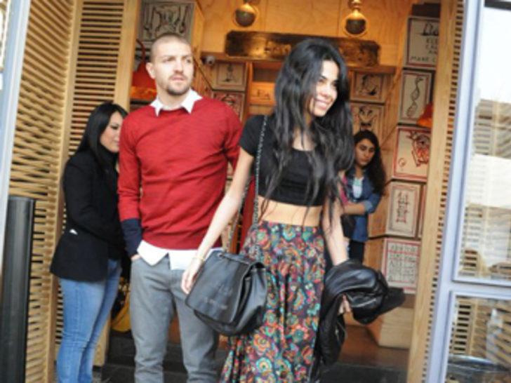 Caner ve Asena, Berkay'la karşılaşınca G2