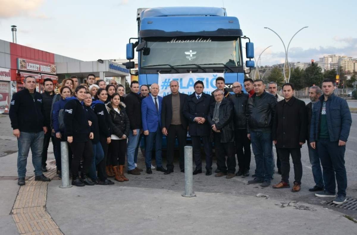 Aliağa halkı depremzedeler i&ccedil;in seferber oldu