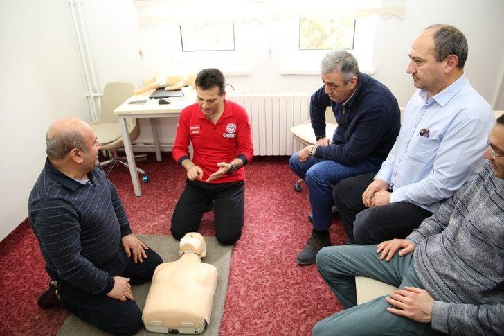 Özel İdare personeline ilk yardım eğitimi G1