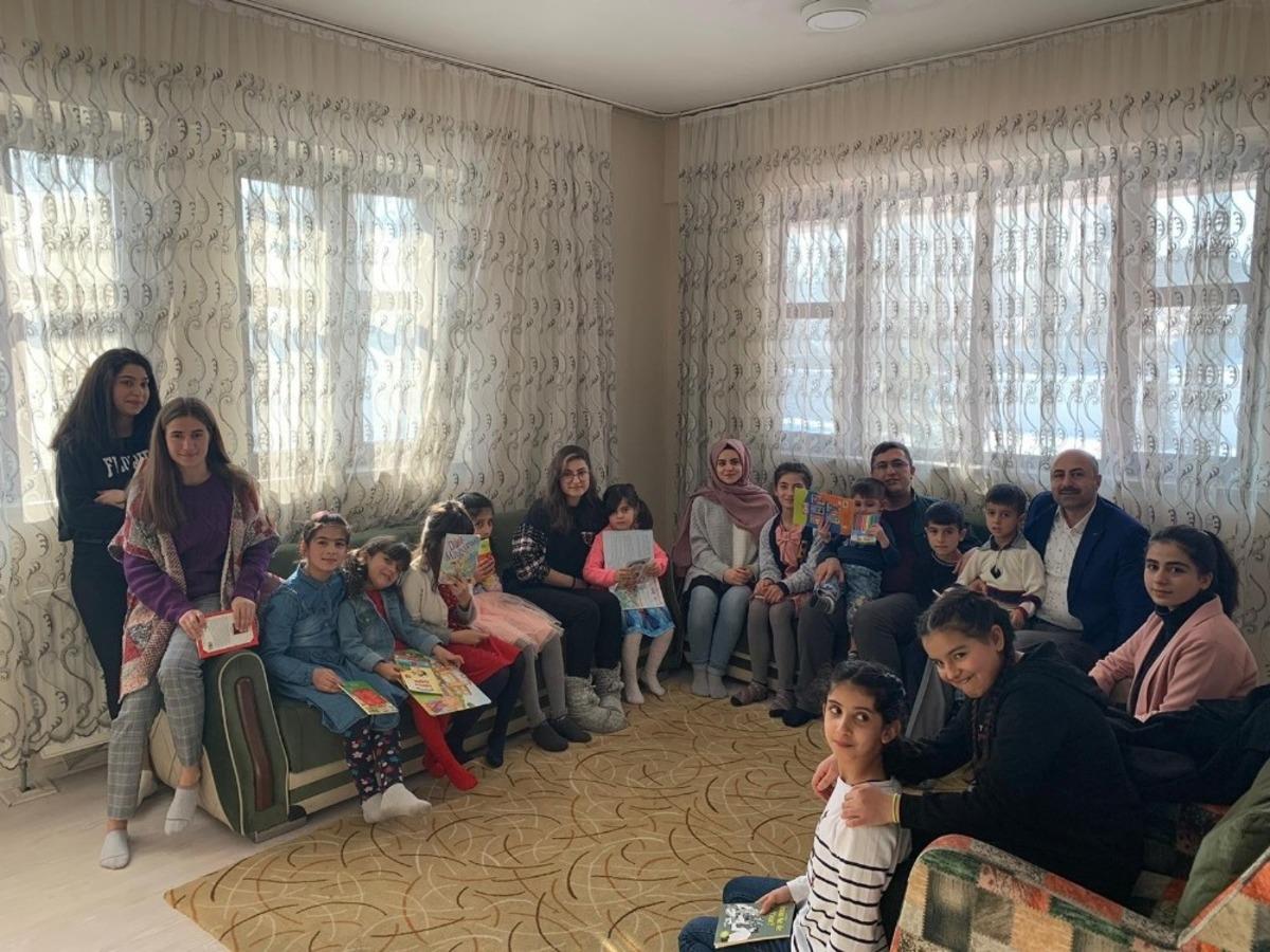 İl&ccedil;e kaymakamlardan &ccedil;ocuk evlerine ziyaret