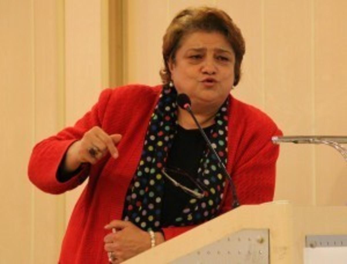 ER-KADIN depremzedelere yardım malzemesi g&ouml;nderdi