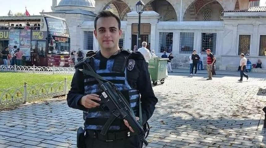 Polis memuru evinde ölü bulundu