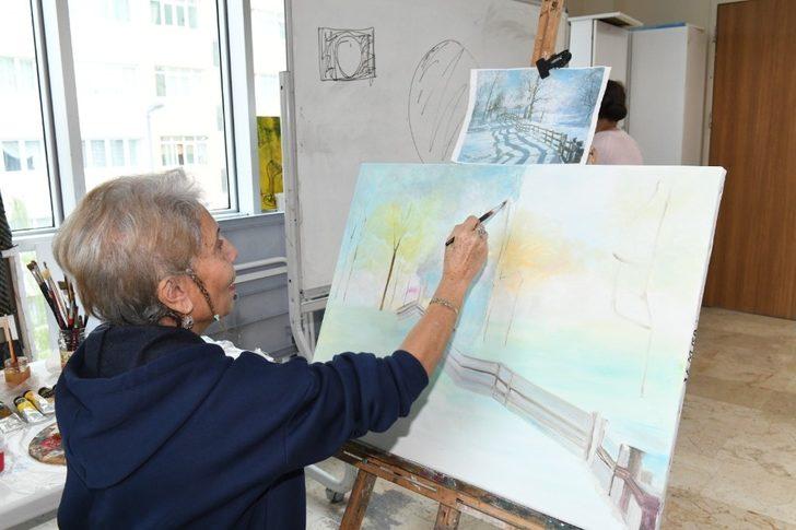 Geleceğin ressamları Esenyurt’ta yetişiyor G4