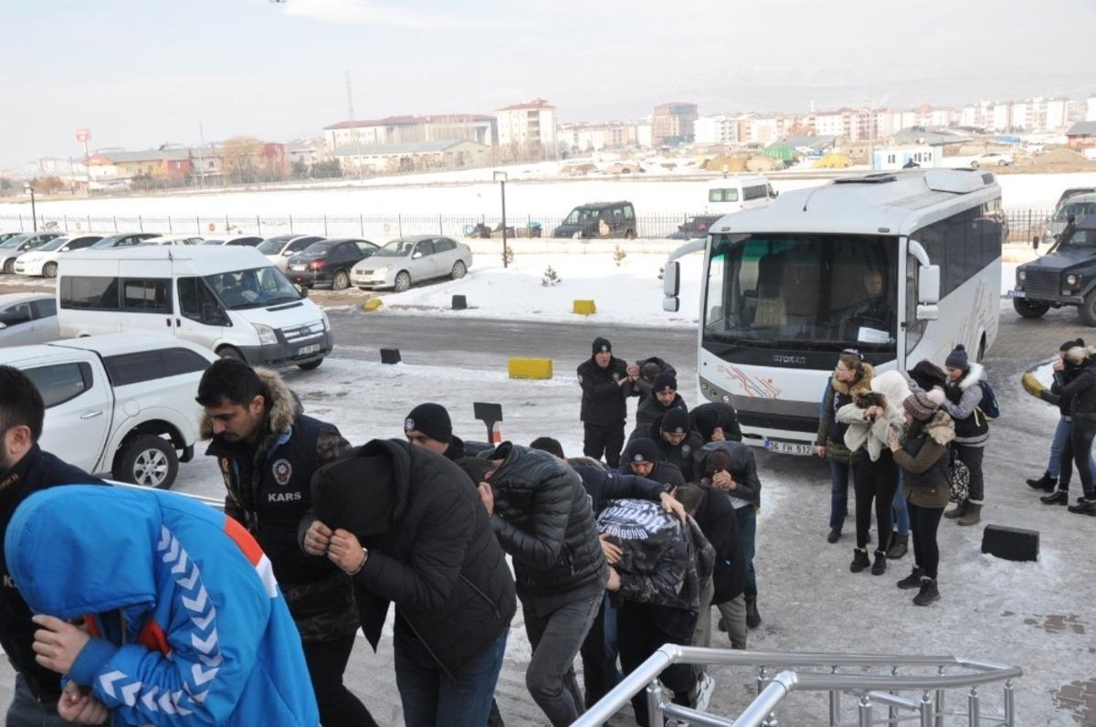 0850&rsquo;li hatlara Kars polisinden 33 milyonluk operasyon
