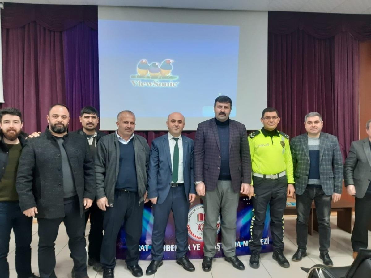 Servis&ccedil;ilerin uyması gereken kurallar polis tarafından anlatıldı