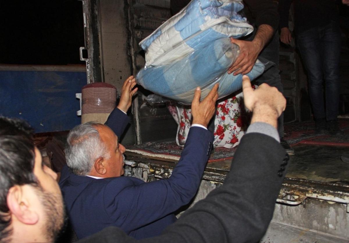 Hatay&rsquo;dan depremzedelere yardım