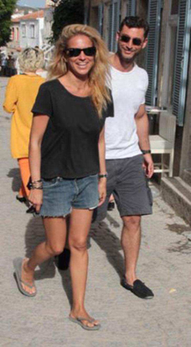 Esmersoy, 300 bin liralık yüzüğü iade etti G5