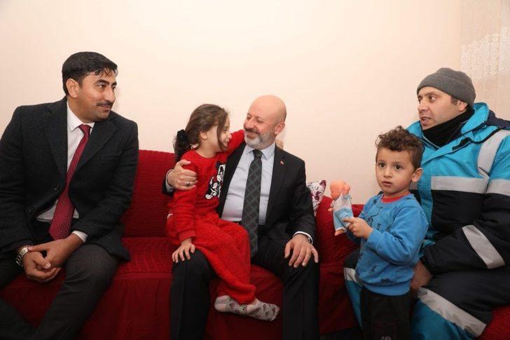 İşçi dostu Başkan Çolakbayrakdar’dan personele moral ziyareti G3