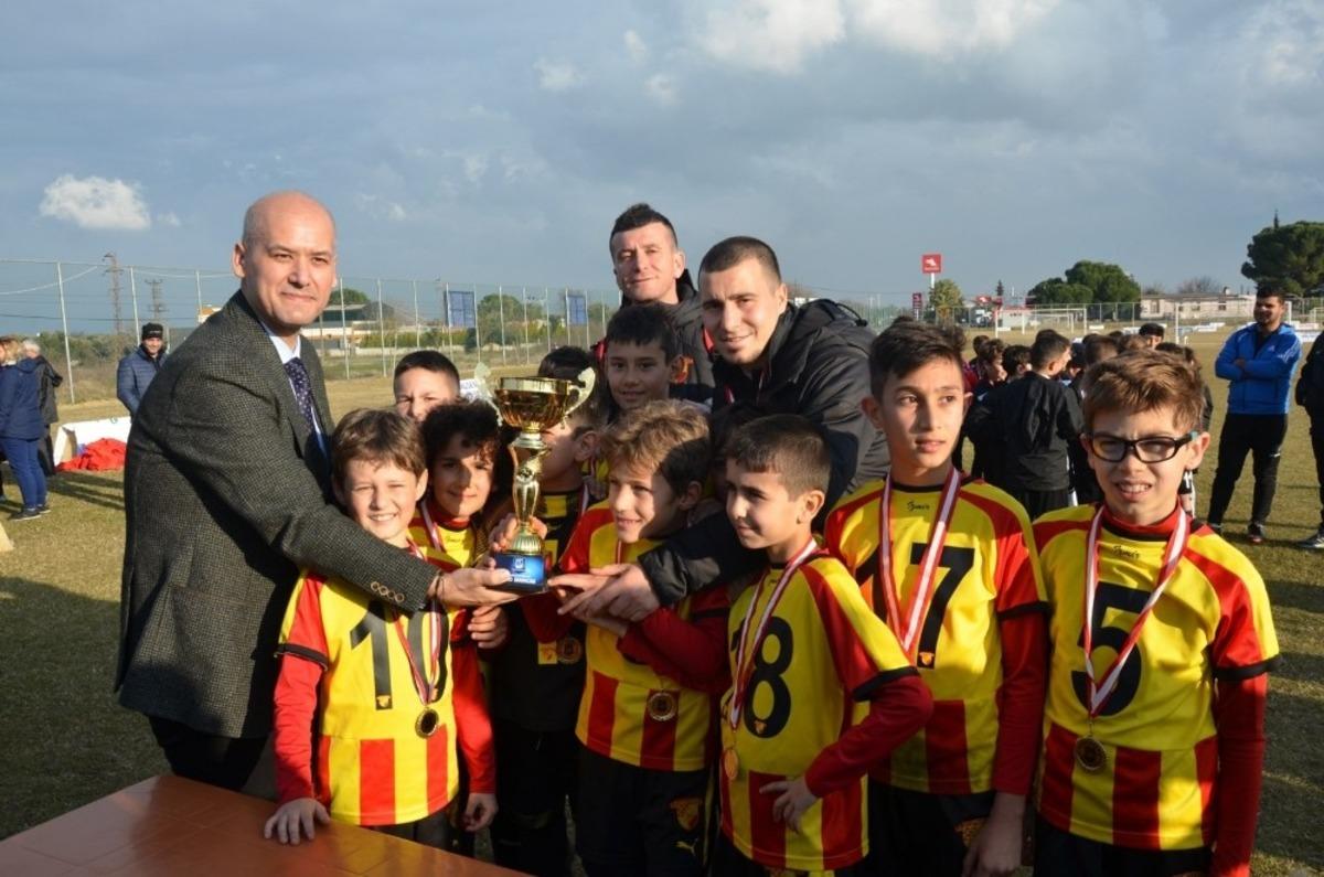U10&rsquo;da Şampiyon G&ouml;ztepe