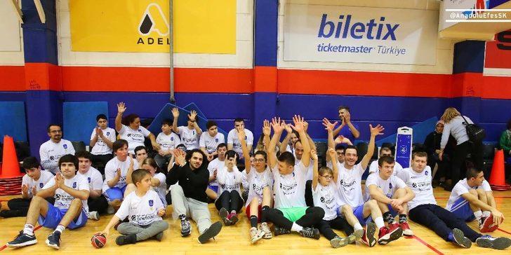 Ergin Ataman, özel sporculara One Team sertifikalarını verdi G2