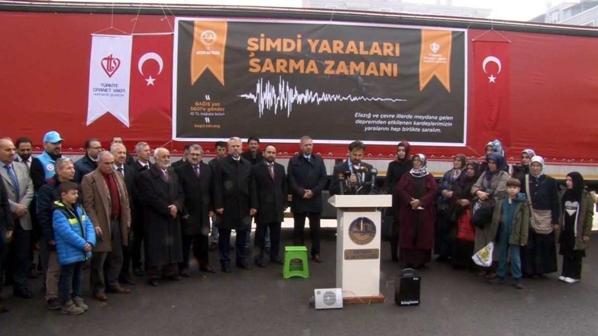 Kayseri&rsquo;den deprem b&ouml;lgesine 3 tır yardım