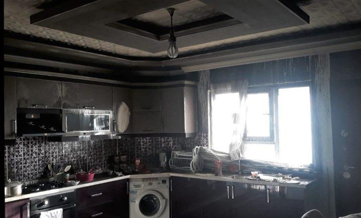 Kış günü evleri yanan aile yardım eli bekliyor G4