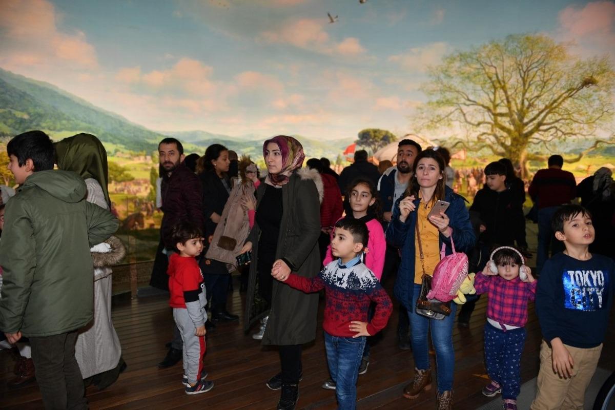 Fetih M&uuml;zesi&rsquo;nde s&ouml;mestr yoğunluğu